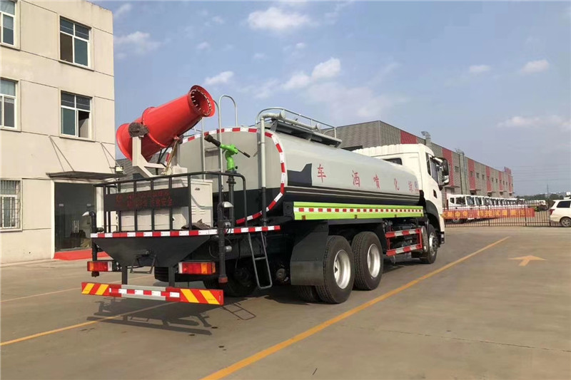 東風(fēng)天龍后八輪20噸噴霧車(chē)，國(guó)六綠化噴灑車(chē)